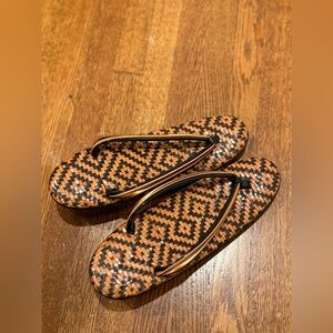 Japanese Sandals Size 5.5-6